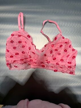Victoria's Secret Pink Lace Bralette with Red Lip Motif